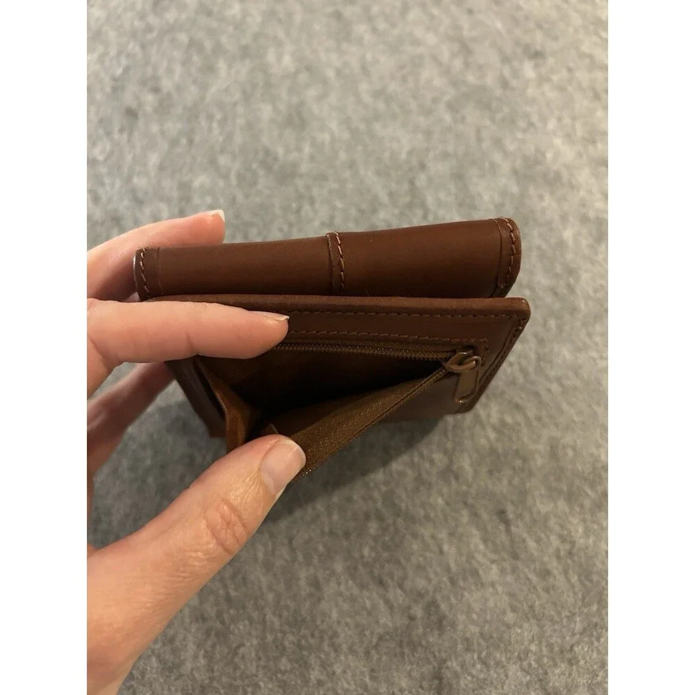 Fossil Leather Trifold Classic Tan Brown Wallet ID Window Card Slots